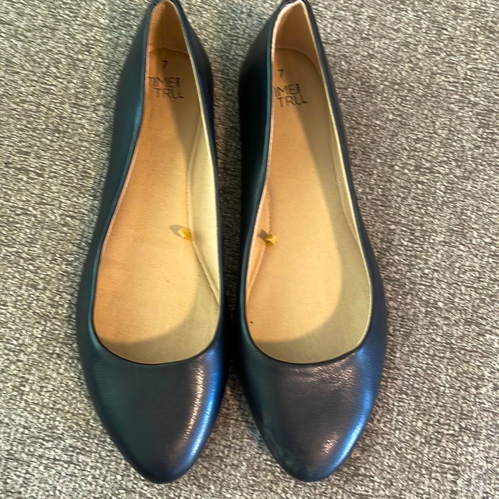 Black flats